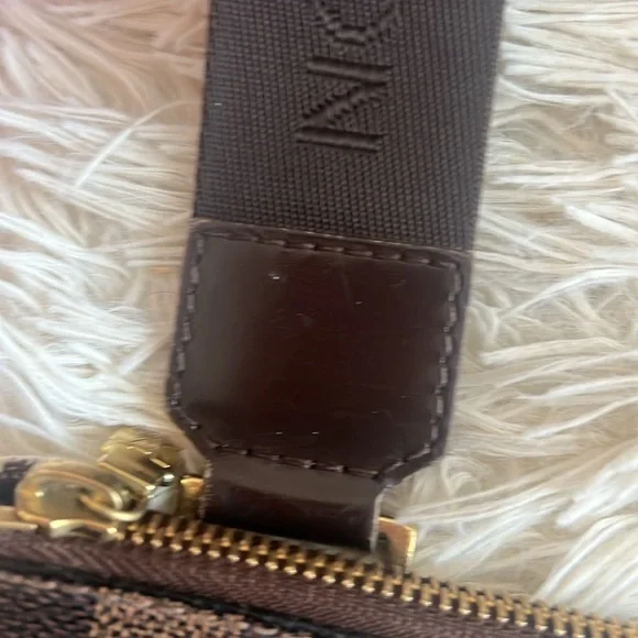 Louis Vuitton Damier Ebene Pochette Bosphore - Picture 15 of 15